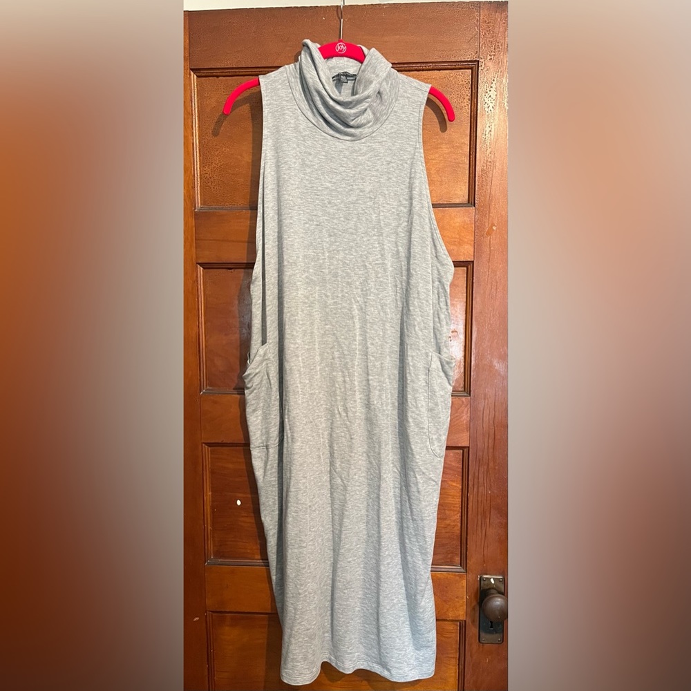 Eileen Fisher cocoon cowlneck. Lightweight cotton